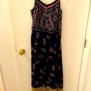 Geometric Patterned Maxi Dress